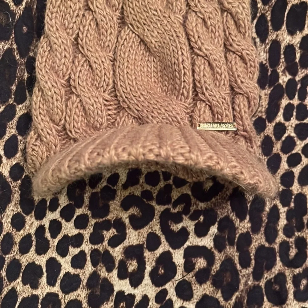 Brand New Michael Kors Cable Knit Winter Beanie Hat w/ Rib Brim Bill Camel